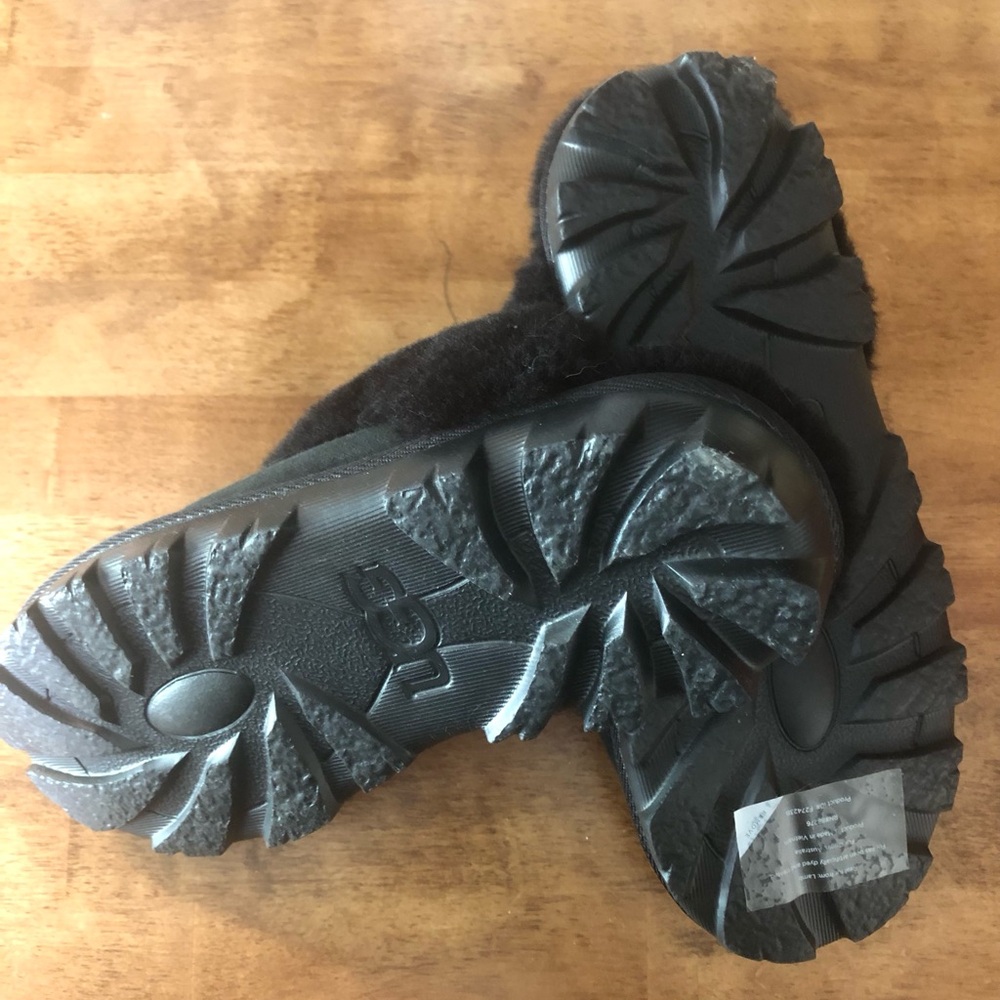 UGG Black Shearling Slippers - Picture 3 of 6